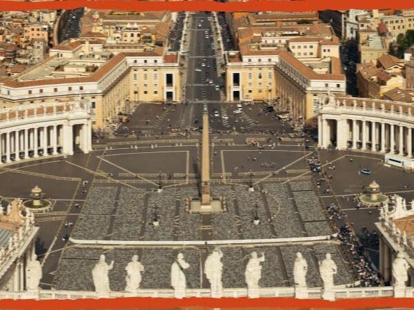 panorama da basilica São Pedro e Praça de Bernini