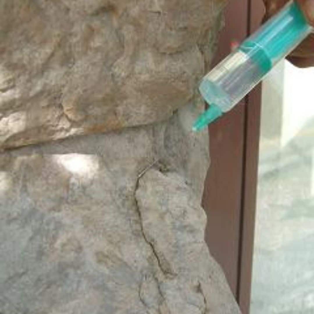 Informação técnica de restauro - injeção de consolidação em pedra
