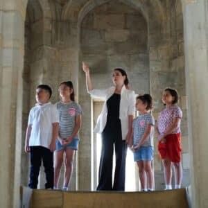 Curso de Guia de Interpretação. Interprete num monumento com crianças